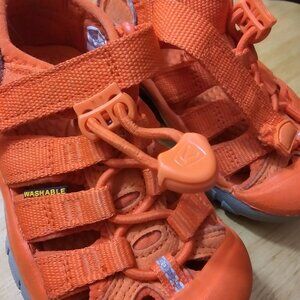 Kids’ KEEN Notch Peak;Velcro/Toggle Little Kid sz 8 Orange BEST OFFERS!!